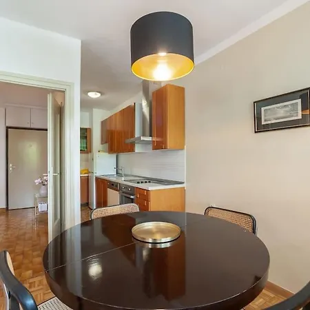 M&m's Place. Beach. Old Town. Free Parking. 86m2. Apartamento
