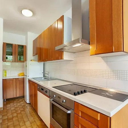 Apartamento M&m's Place. Beach. Old Town. Free Parking. 86m2. *